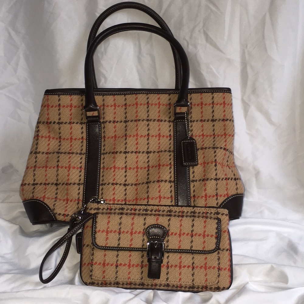 Vintage Coach fabric sachel with matching wristlet